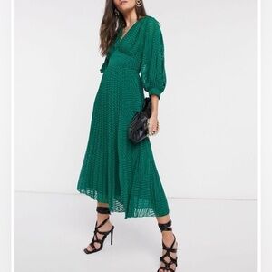 ASOS Design Women's Green Pleated Batwing Midi Dress Size 18